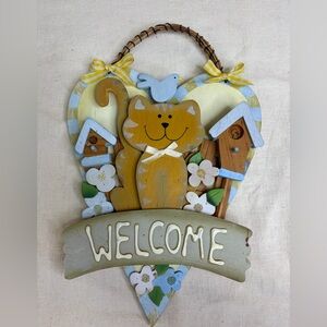 Heart-Shaped Welcome Sign with Cat and Birdhouses